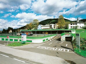 Parkgarage mit Parkdeckstüberl am Oberdeck | © Stadtbetriebe Mariazell