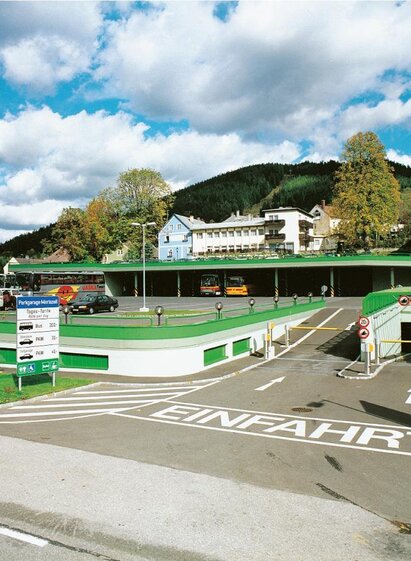 Parkgarage mit Parkdeckstüberl am Oberdeck | © Stadtbetriebe Mariazell