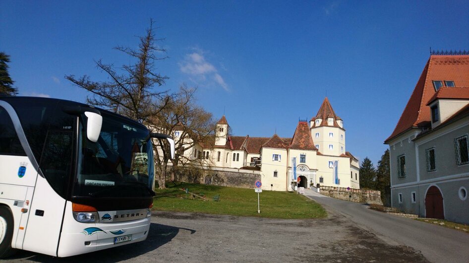 Touren rund ums Schloss Kornberg | © Spiritour.at, Gabriele Grandl