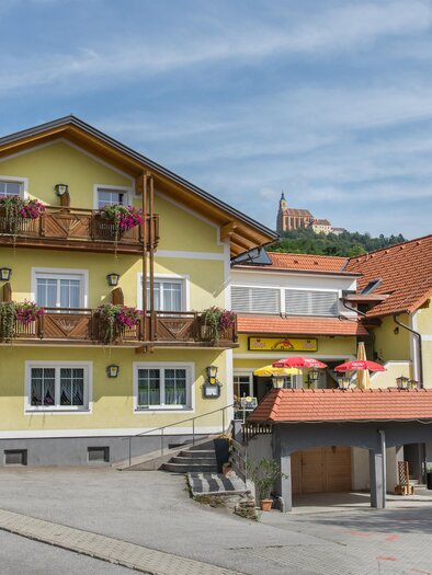 Goldsberghof_Hausansicht_Oststeiermark | © Goldsberghof/Helmut Schweighofer