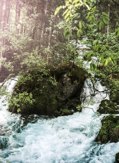 Spritziges Wasser in bester Qualität | © Stefan Leitner