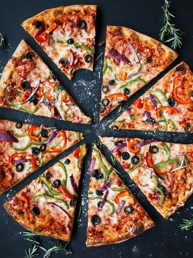 Pizza | © Bild von Igor Ovsyannykov auf Pixaby