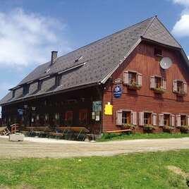 Salzstieglhaus im Sommer_Außenansicht | © Steirischen Rucksackdörfer