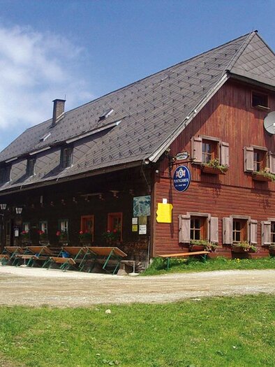Salzstieglhaus im Sommer_Außenansicht | © Steirischen Rucksackdörfer
