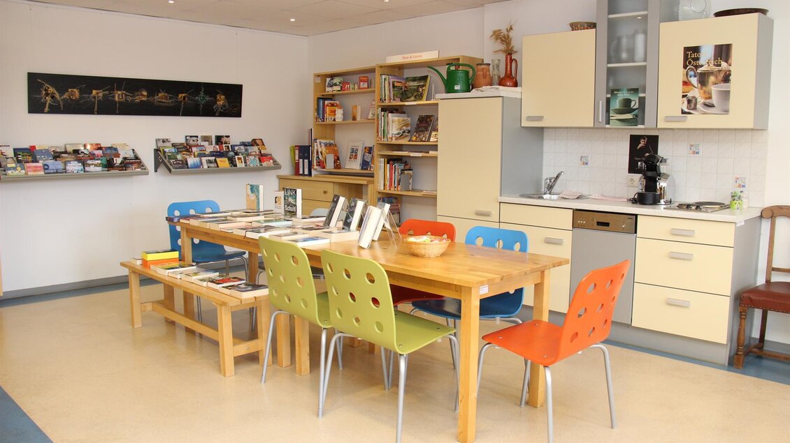 Bibliothek Parschlug 1