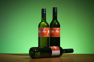 Weinflaschen | © Weinbau Rath