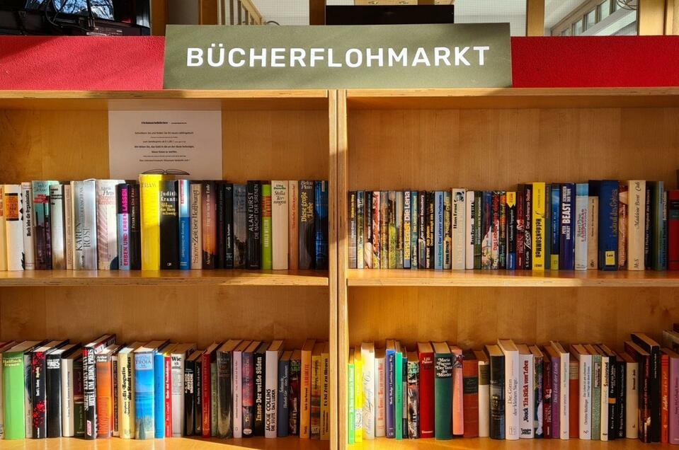 Bücherflohmarkt, Altaussee, Kurpark | © Stephanie Bor