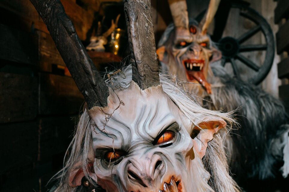 Maskenausstellung Trofaiach | © Jan Steurer