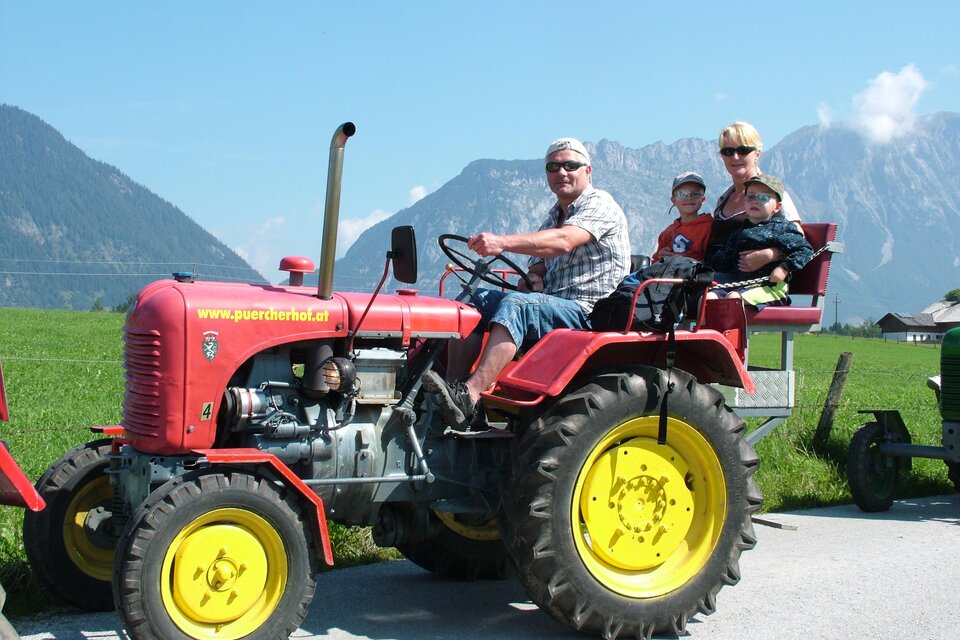 "Altsteirer Traktorfahrt" - Driving by tractor - Impression #1 | © Pürcherhof