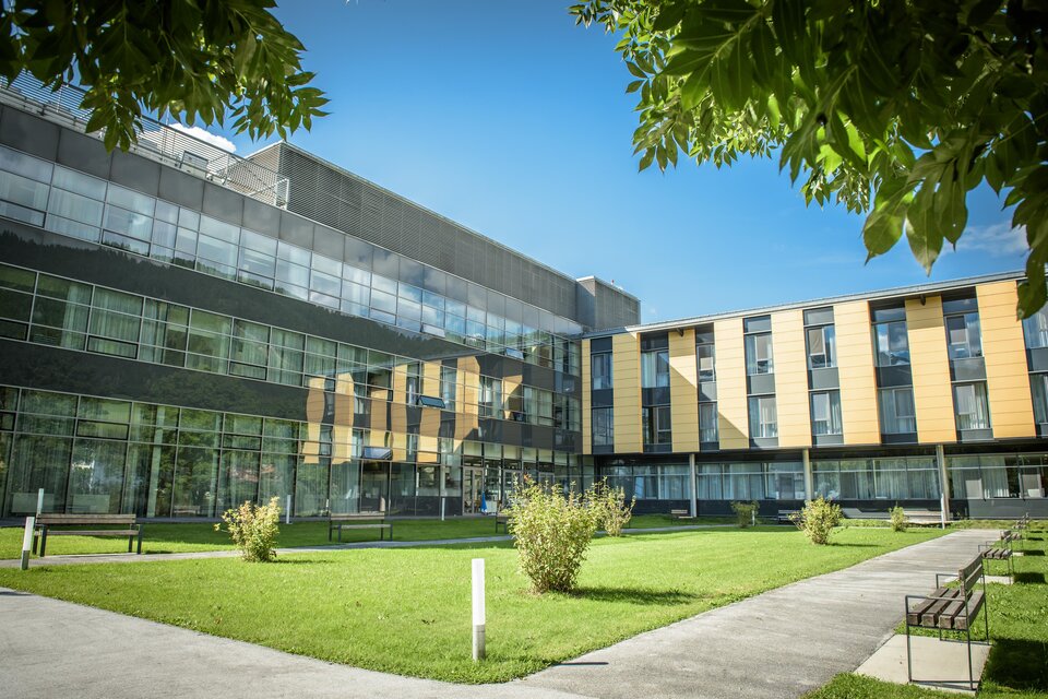 Filming Location - Hospital Schladming - Impression #1 | © Christoph HUBER
