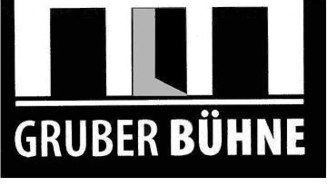 Ein Logo der Gruber Bühne in Ramsau am Dachstein. Es zeigt eine stilisierte Darstellung mit dem Schriftzug und geometrischen Formen. | © Gruber Bühne