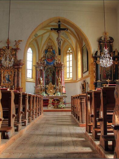 Innenansicht Katholische Kirche | User | © Katholische Kirche