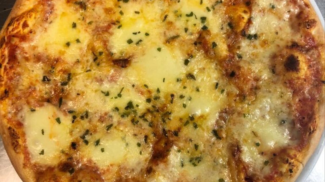 Pizza Mozarella | © Pizzeria-Restaurant AL Bashir KG