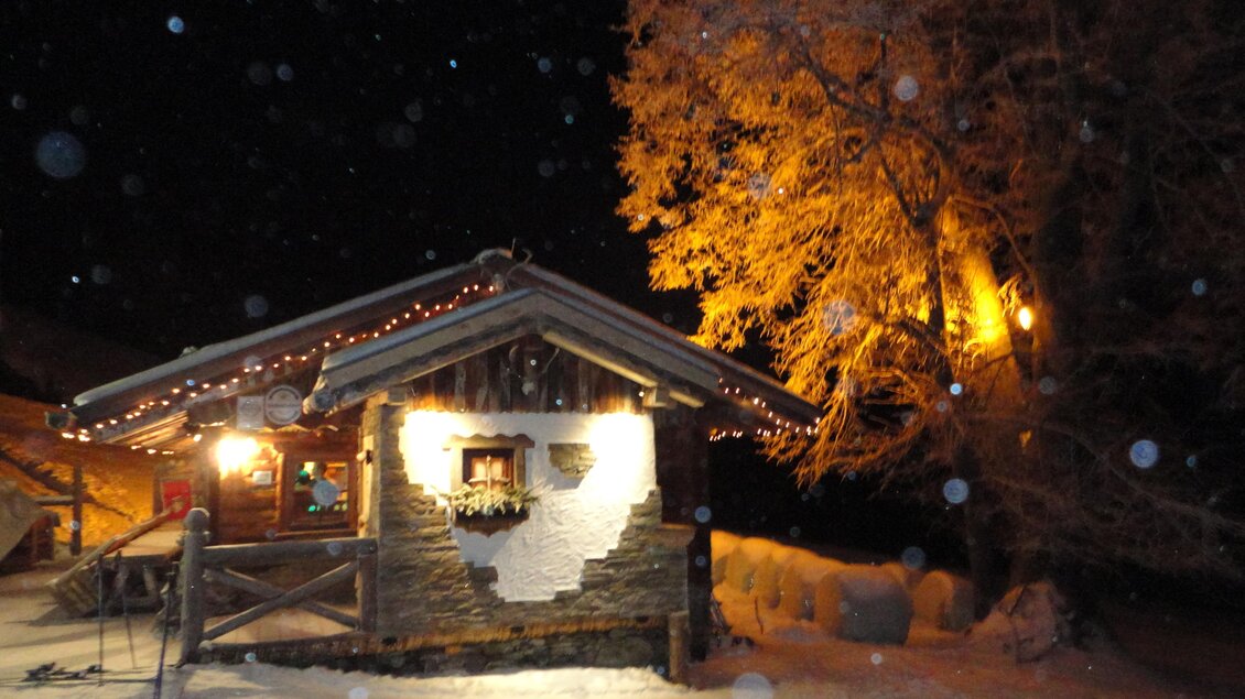 Abends | © Sautrog-Alm
