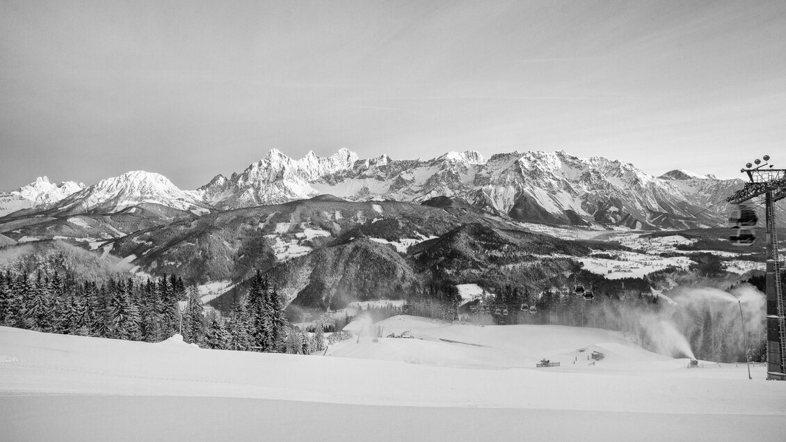 Panoramablick schwarz/weiß | © Roland Schoblocher