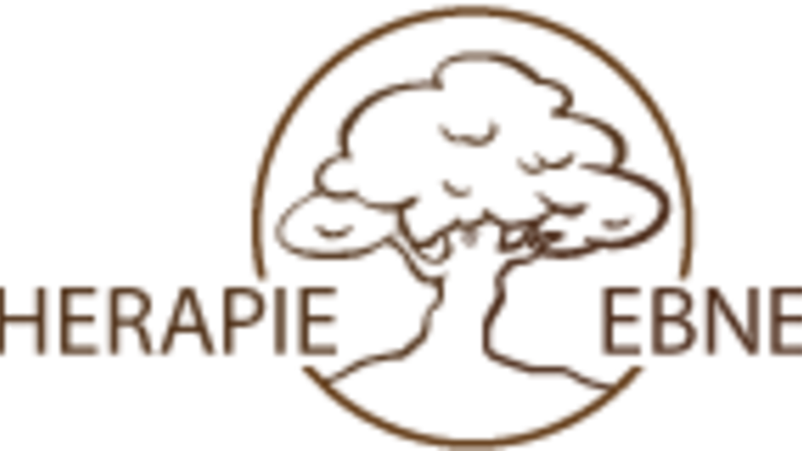 Ein Logo von Therapie Ebner mit einem stilisierten Baum. Der Baum hat eine runde Umrandung und der Name ist deutlich lesbar.