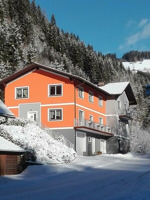 ApartmentKreuzer-Außenansicht-Murtal-Steiermark | © Apartment Kreuzer