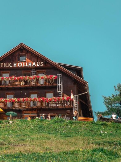 Das Hollhaus auf der Tauplitzalm | © Hollhaus, www.hollhaus.at | Christoph Hüttner | © Hollhaus, www.hollhaus.at