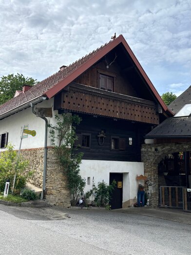 Haus | © Buschenschank Kraus-Ledinegg vlg. Gritsch | Buschenschank Kraus-Ledinegg vlg. Gritsch | © Buschenschank Kraus-Ledinegg vlg. Gritsch