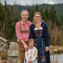 Silvo, Karin und Isabell | © Narnhoferwirt KG