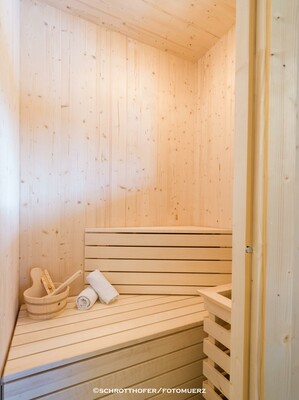 Saunabereich | © Schrotthofer