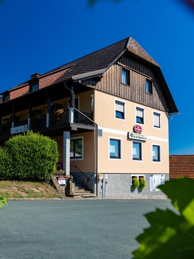 Außenaufnahme Gasthof Herlwirt | © TV Region Graz - Harry Schiffer | HARRY SCHIFFER PHOTODESIGN | © TV Region Graz - Harry Schiffer