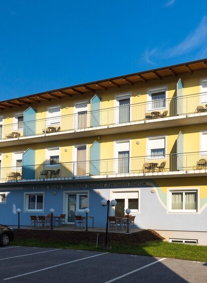 Außenansicht Hotel Der Stockinger | © TV Region Graz-Harry Schiffer | © TV Region Graz-Harry Schiffer