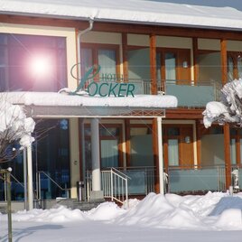 winterfoto hotel mit schein