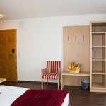 Photo of Double room, shower, toilet, balcony | © Hotel Restaurant Perschler
