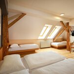 Photo of 4-bed room, shower, toilet, standard | © JUFA Klosterhotel Judenburg