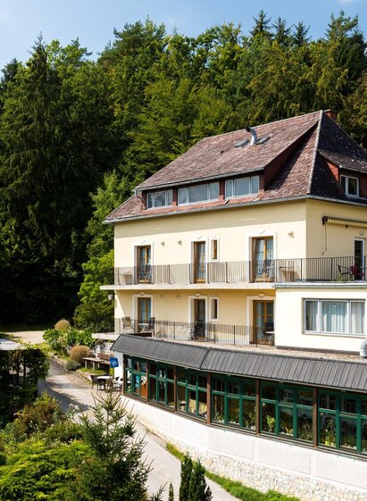 Außenaufnahme Landhaus Waldfrieden in Laßnitzhöhe | © TV Region Graz - Harry Schiffer | © TV Region Graz - Harry Schiffer