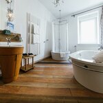 Photo of Double room, bathtub