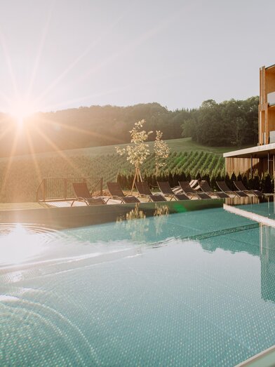 Pool in the Morning light | © Karin Bergmann | Ratscher Landhaus | © Karin Bergmann
