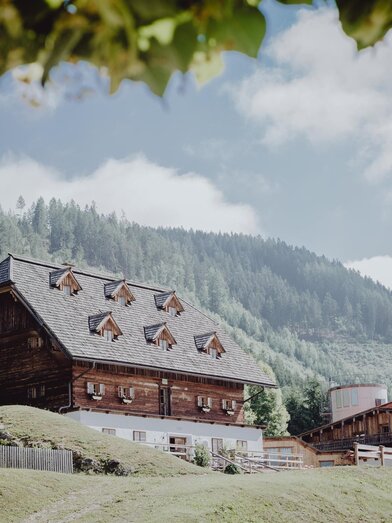 Roanwirt Außen | © Karoline Karner | Roanwirt | © Karoline Karner