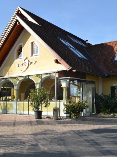 Weingut Skoff Original_ | © Weingut Skoff Original | © Weingut Skoff Original