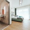 Photo of Twin room, bath, toilet, terrace | © Adelwöhrer am Hof