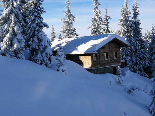 Aigner Hütte_Hausfoto Winter