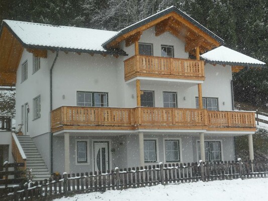 App. Alpenglück - Hausfoto Winter