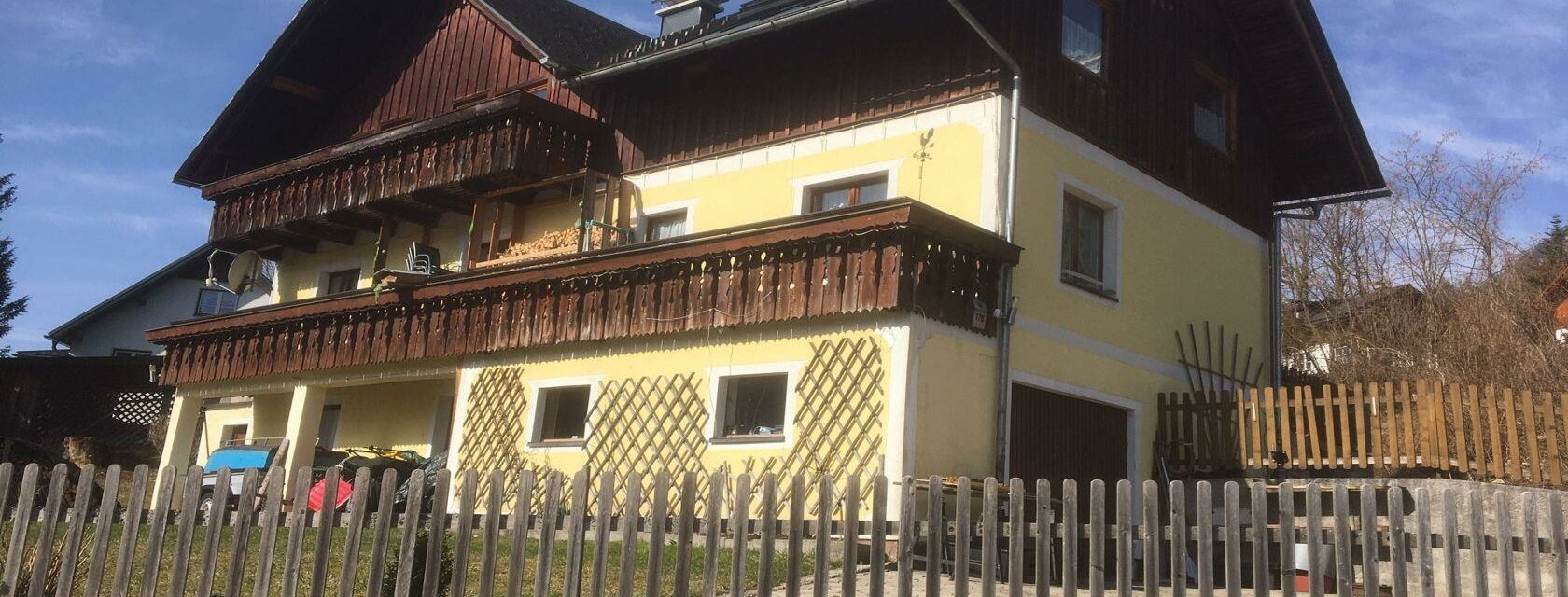 Haus Scheck, Grundlsee, mit Balkon und Terrasse