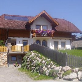 Pernerhof - Hausfoto Sommer
