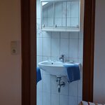Photo of double room with shower, WC
