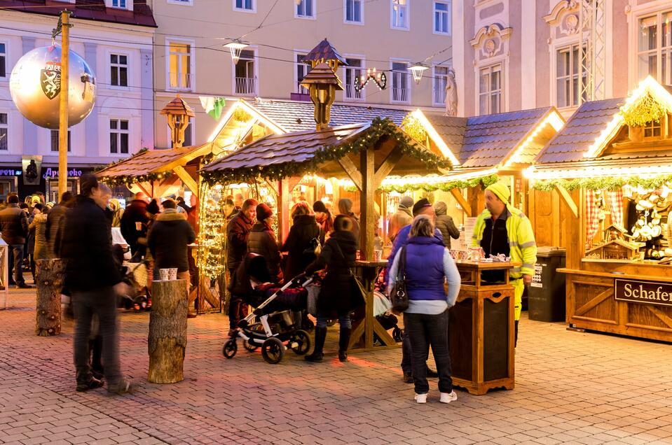 Christkindlmarkt am Südtiroler Platz | © Graz Tourismus - Harry Schiffer