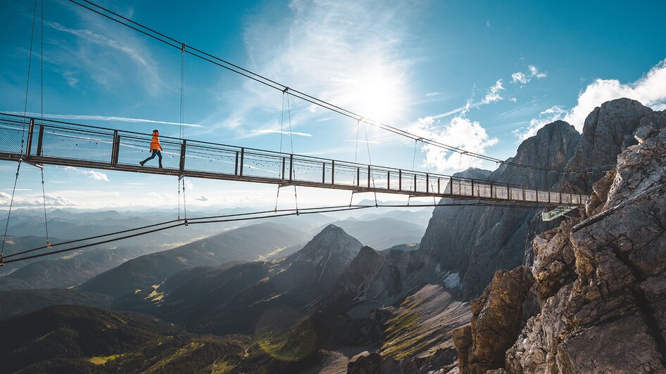Spektakuläre Aus- und Weitblicke auf der Hängebrücke | © Mathäus Gartner